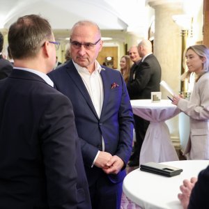 Istaknuti članovi HDZ-a pristigli su u izborni stožer Dragana Primorca