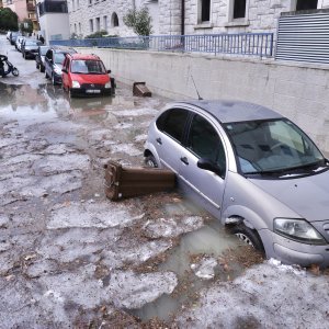 Obilna kiša i tuča poplavili dijelove Splita