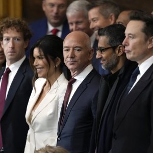 Mark Zuckerberg, Lauren Sanchez, Jeff Bezos, Elon Musk