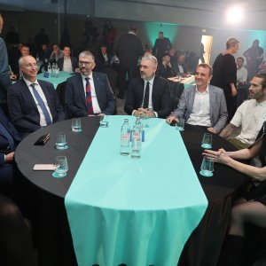 Mirela Hegediš, Blaženko Boban, Ivica Puljak, Ivan Bilić, Stipe Pletikosa, Marko i Iris Livaja