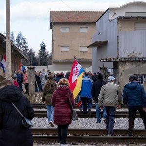 U Gospiću održan prosvjed zbog odlaganja opasnog otpada