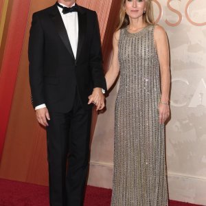 Edward Norton i Shauna Robertson