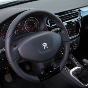 Peugeot 301 Allure 1,6 BlueHDi 100 BVM5