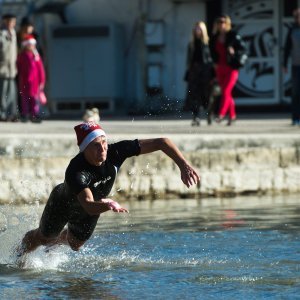 Božićni picigin i nogomet na Bačvicama