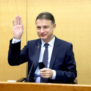 Predsjednik Sabora Gordan Jandroković na sjednici na kojoj se raspravljalo o izmjeni Zakona o lokalnoj samoupravi