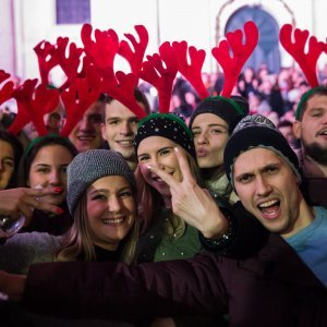 Dubrovčani su u Novu godinu ušli tradicionalnom proslavom na Stradunu