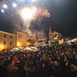 Doček Nove godine u Makarskoj