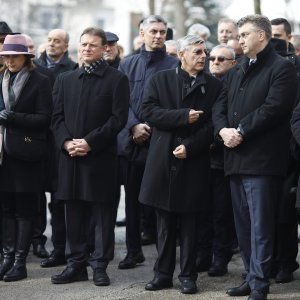 Ispraćaj preminule Anice Ressler Šeks na zagrebačkom groblju Mirogoj