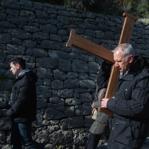 Andro Krstulović Opara na Križnom putu