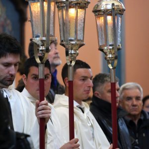 Andrej Plenković na hvarskoj procesiji 'Za križen'