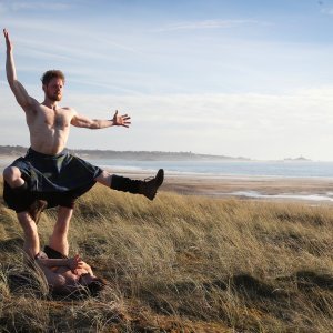 Kilted Yoga - Finlay Wilson i Stephen Winstanley