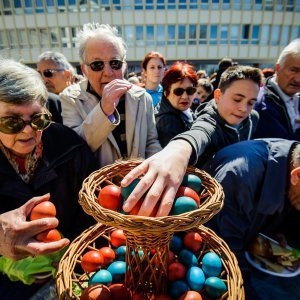 Šibenik: Tradicionalni Uskrsni doručak na Trgu Petra Šubića