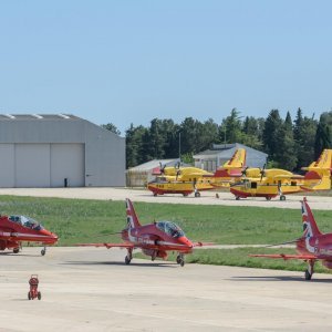 Akrobatska grupa Red Arrows u posjetu Krilima Oluje u Zemuniku