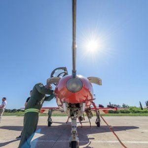 Akrobatska grupa Red Arrows u posjetu Krilima Oluje u Zemuniku