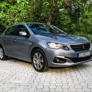 Peugeot 301 1.6 BlueHDi 100 Allure