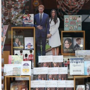 Suveniri za kraljevsko vjenčanje Meghan Markle i princa Harryja