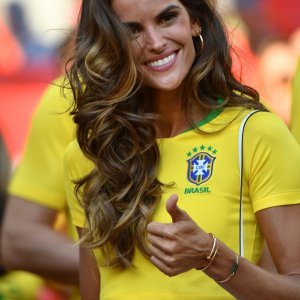 Izabel Goulart