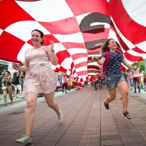 Navijači u Nižnji Novgorodu prije utakmice s Danskom