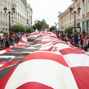 Navijači u Nižnji Novgorodu prije utakmice s Danskom