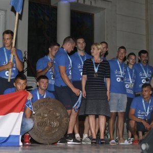 Predsjednica Grabar-Kitarović sudjelovala na dodjeli medalja najbržim lađarima