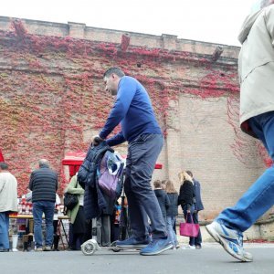 Građani obilaze posljednja počivališta najmilijih na groblju Mirogoj