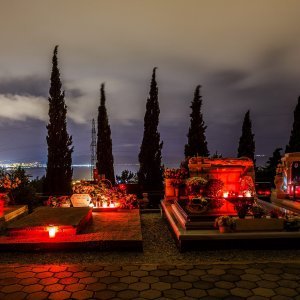 Noćni ugođaj na groblju Mila Gora