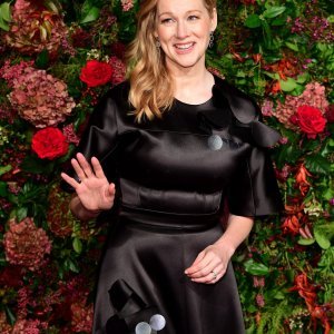 Laura Linney (2)