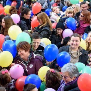 Dječja Nova godina na Stradunu uz Tonija Cetinskog i Ninu Badrić