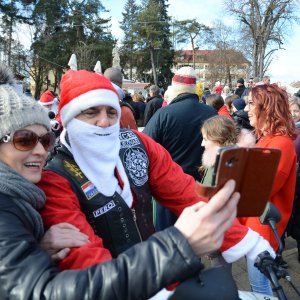 Dječji doček Nove godine uz Moto Mrazove u Bjelovaru