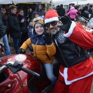 Dječji doček Nove godine uz Moto Mrazove u Bjelovaru