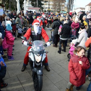 Dječji doček Nove godine uz Moto Mrazove u Bjelovaru