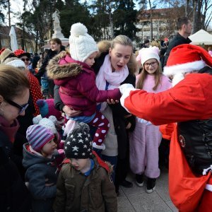 Dječji doček Nove godine uz Moto Mrazove u Bjelovaru