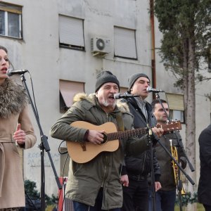 Puljani uz Gustafe dočekali Novu godinu u podne