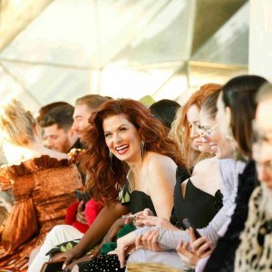 Debra Messing