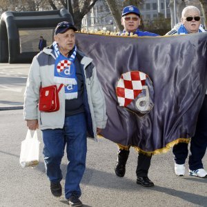 Dolazak navijača na utakmicu Dinamo - Viktoria Plzen