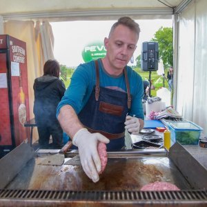 Na Bundeku počeo treći Chill & Grill festival