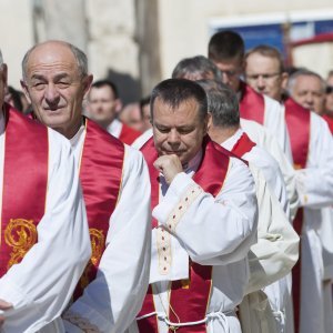 Predsjednica Kolinda Grabar Kitarović u procesiji sv. Dujma u Splitu