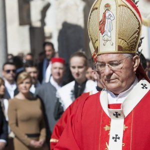 Predsjednica Kolinda Grabar Kitarović u procesiji sv. Dujma u Splitu