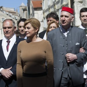 Predsjednica Kolinda Grabar Kitarović u procesiji sv. Dujma u Splitu