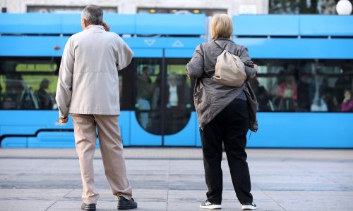 Dnevno 150 udovica ili udovaca traži drugi dio obiteljske mirovine