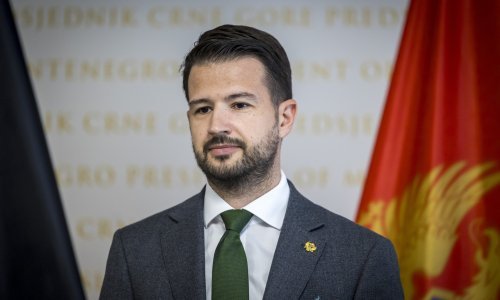Crnogorski predsjednik: 'Prihvaćamo odgovornost za Morinj, ali što je s Lorom?'