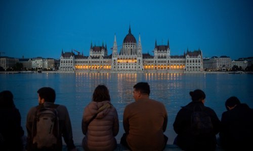 Fotografije iz Budimpešte su nestvarne. Očekuje se vrhunac vodenog vala