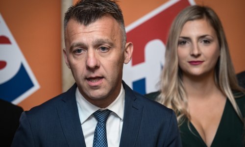 Predsjednik HNS-a Krunoslav Lukačić predao kandidaturu za župana