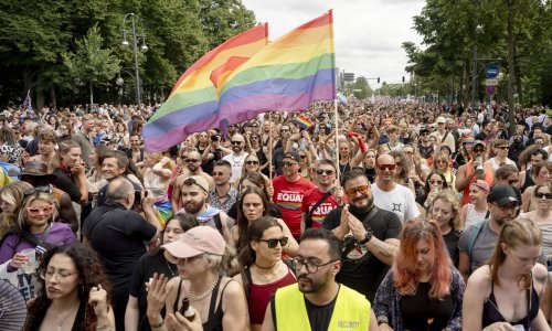 Stotine tisuća ljudi na Berlin Prideu, više nego proteklih godina