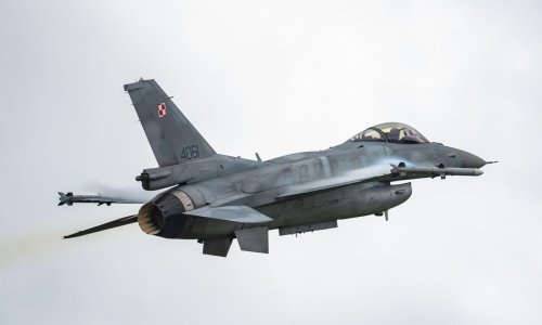 Strašne scene iz Poljske: F-16 srušio se tijekom probe za zrakoplovni show, pilot poginuo