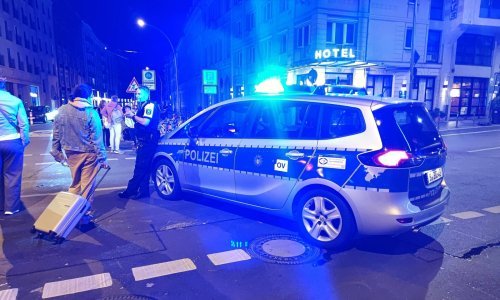 Vlasti u Berlinu naredile hitnu evakuaciju dvadeset tisuća ljudi nakon pronalaska bombe u rijeci