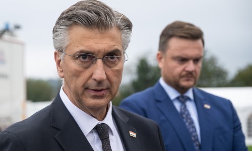 Plenković: Pogrešno je bilo prodavati udjele u INA-i