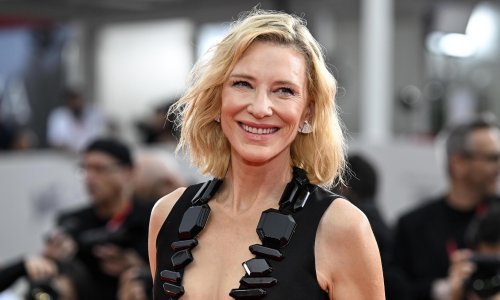 Ovo je greška prilikom nanošenja rumenila koju dame iznad 50 često rade