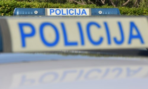 Prometna nesreća u Donjim Andrijevcima, petero ljudi prevezeno u bolnicu