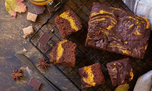 Desert koji nestaje s tanjura: Ovaj šareni kolač savršena je jesenska slastica